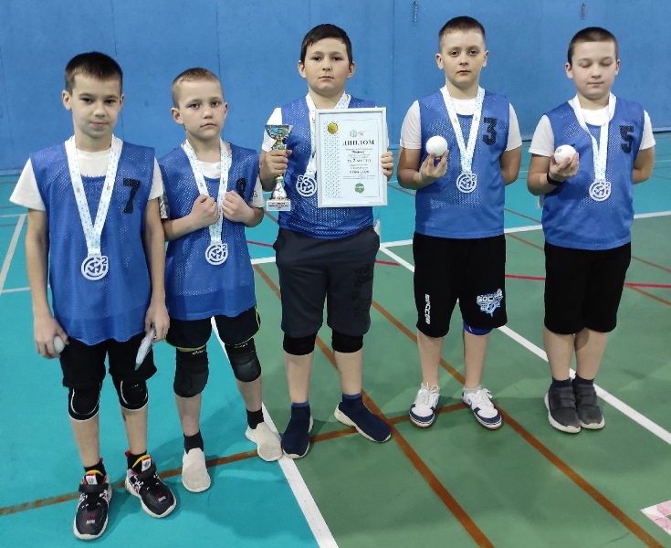 Изображение спорт и физкультура в школе.