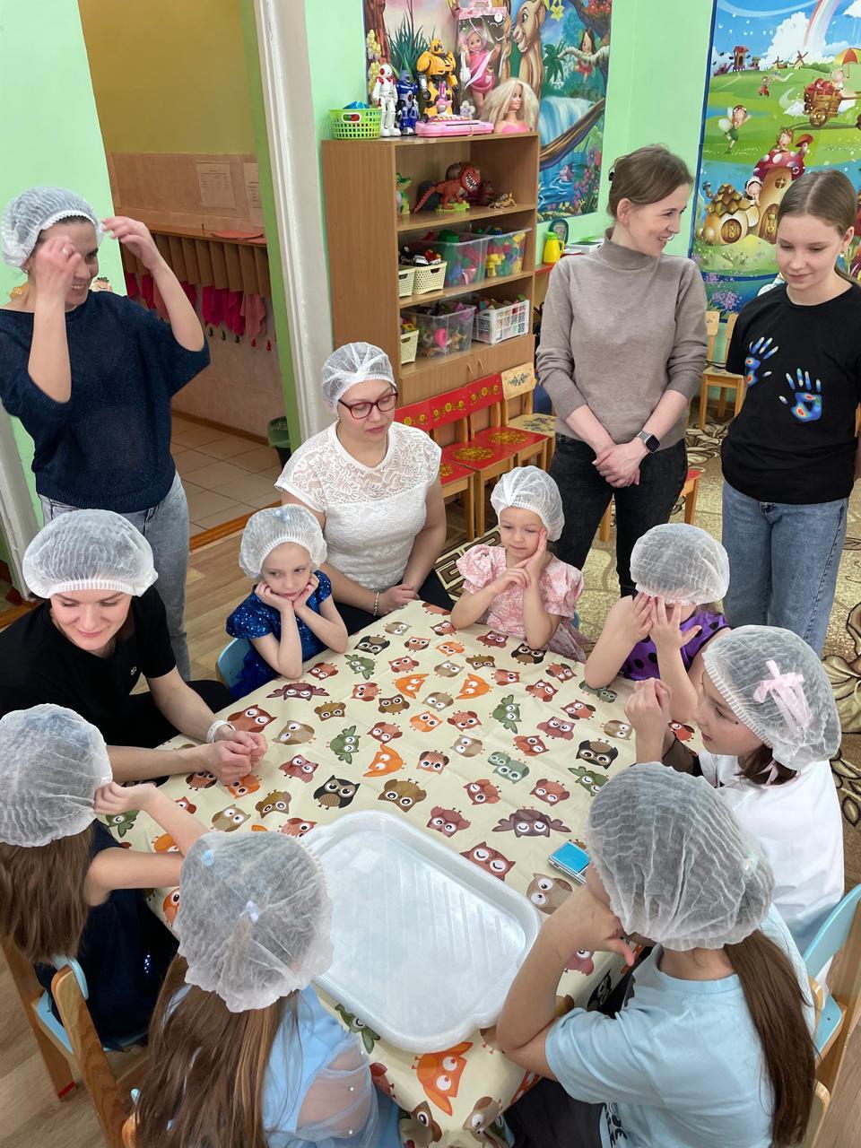 Поздравления мамочек с Международным  женским днём  в старшей группе.